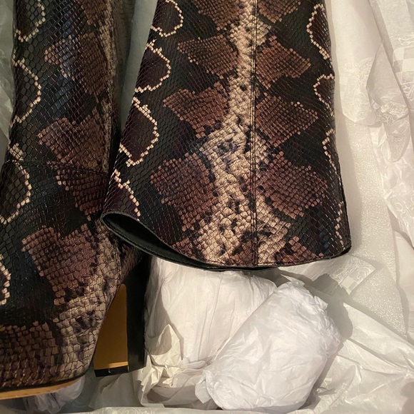 ✨NEW OVER THE KNEE BOOTS ✨VINCE CAMUTO - Picture 13 of 14